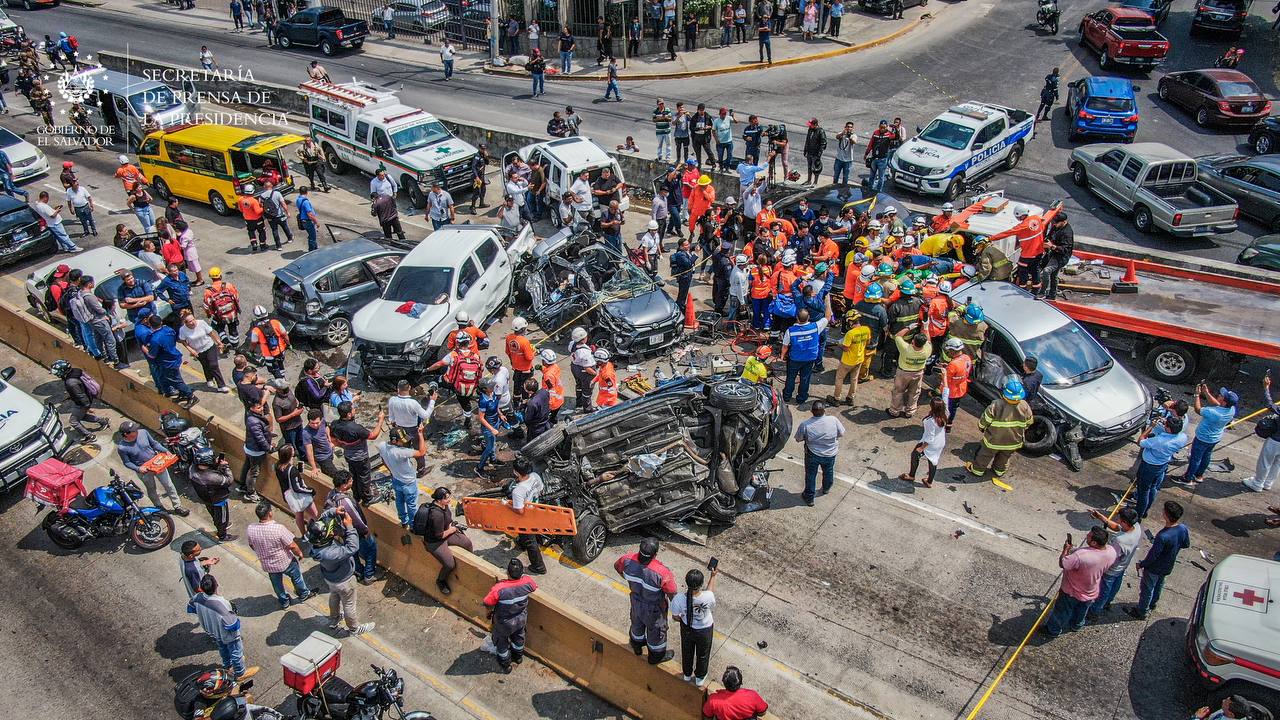 Múltiple accidente en bulevar Los Próceres deja varios lesionados y un fallecido