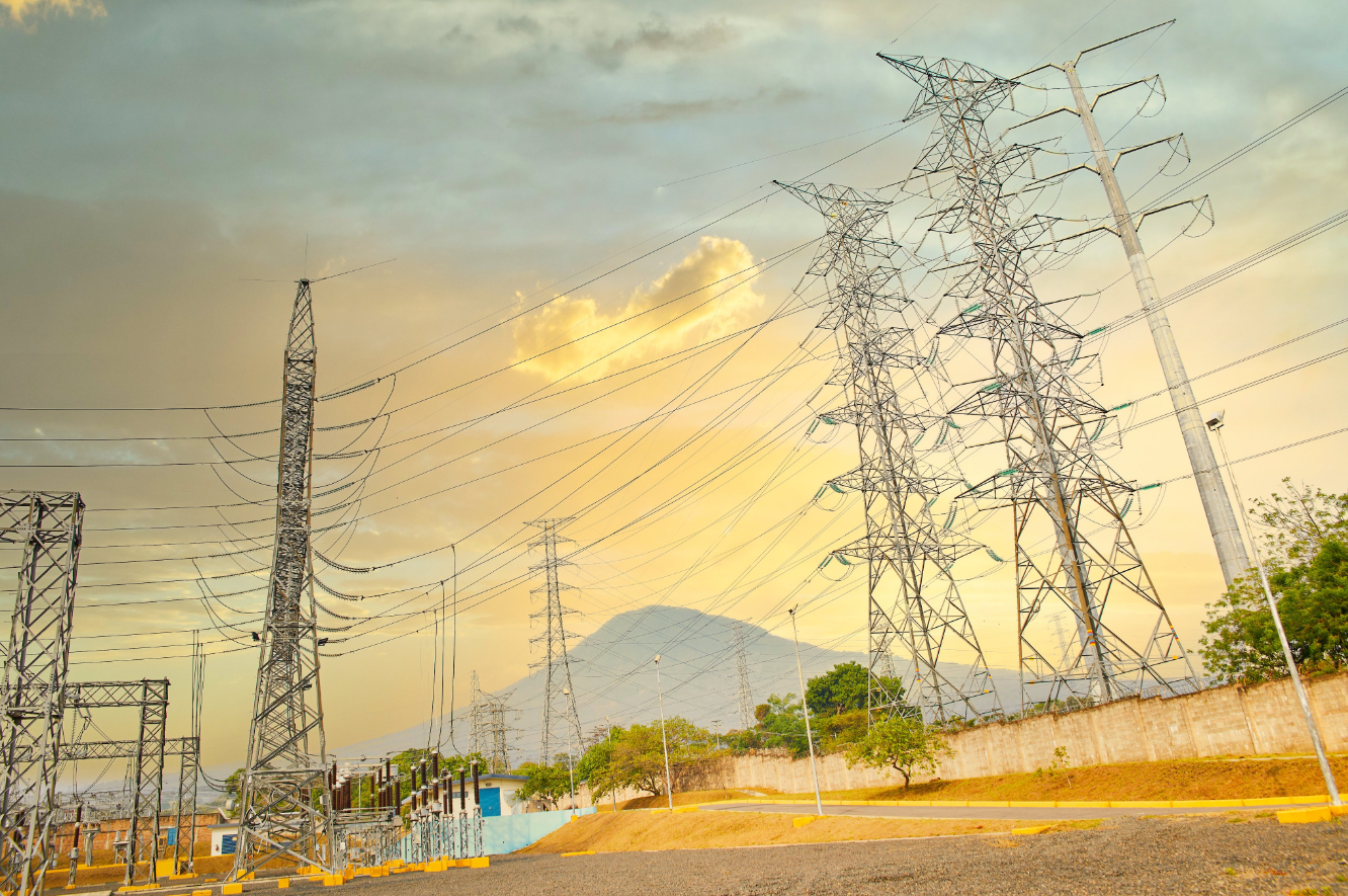 ETESAL cuenta con 1,372 kilómetros de líneas para transmitir energía