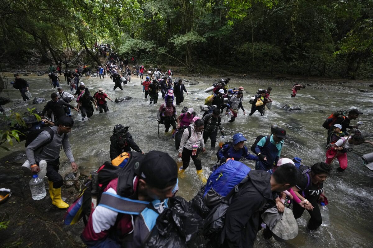 Continúa en aumento el paso de migrantes irregulares por el Darién de Panamá