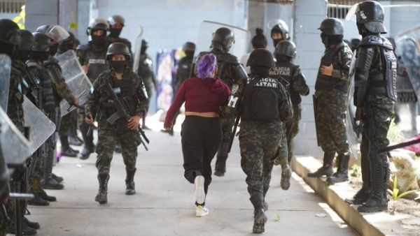 Honduras: militares toman control de todas las cárceles