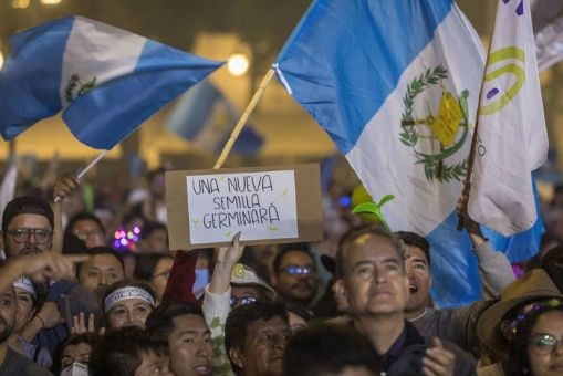 Candidatos a la presidencia de Guatemala cierran campañas de cara a segunda vuelta