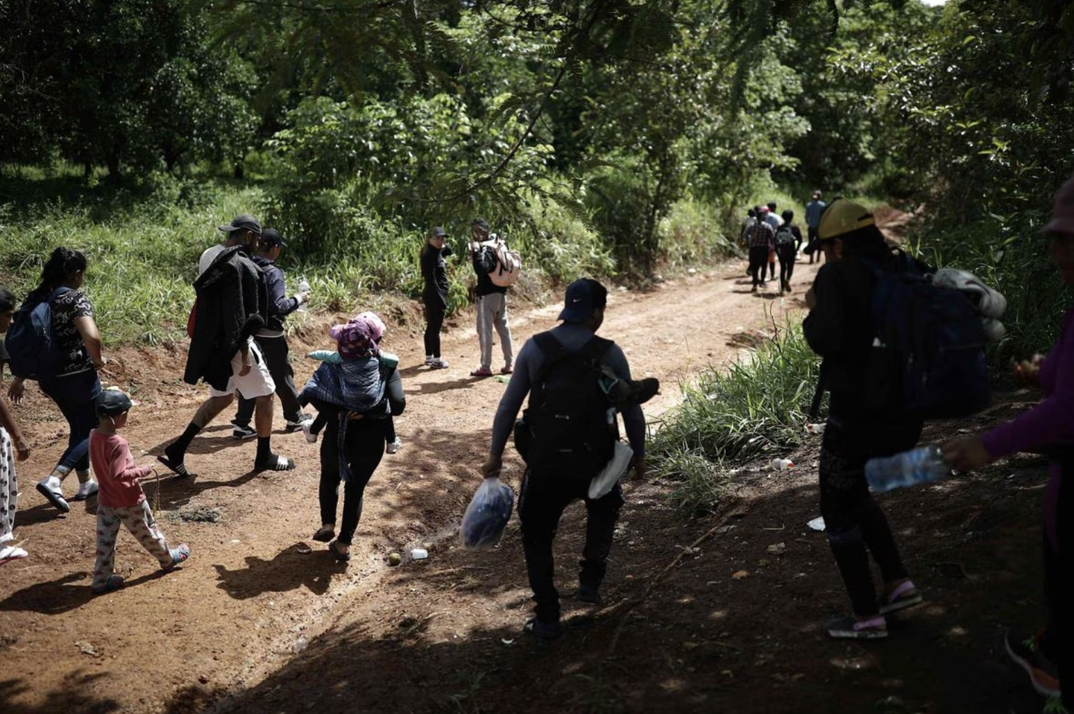 Cifra histórica: más de 308 mil migrantes cruzan el tapón del Darién en 2023