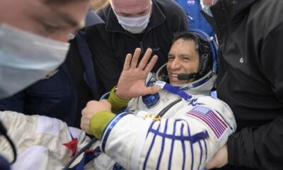 Astronauta de raíces salvadoreñas, Frank Rubio, regresa a la Tierra tras histórica misión en el espacio