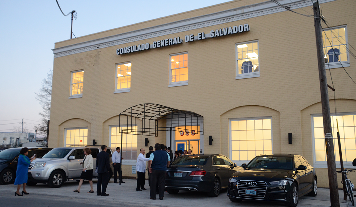 Consulado de El Salvador en El Paso informa a la diáspora sobre nueva Ley Electoral en el Extranjero