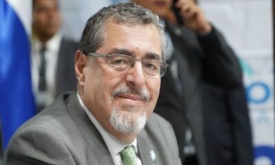 Bernardo Arévalo recibe su credencial como presidente electo de Guatemala para el período 2024-2028