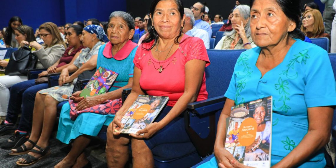 Lanzan en El Salvador "Recetario ancestral" para comunidades indígenas y afrodescendientes