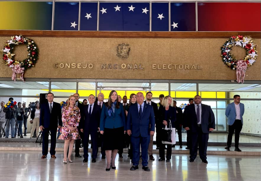 Venezuelan electoral body holds meeting with the Carter Center